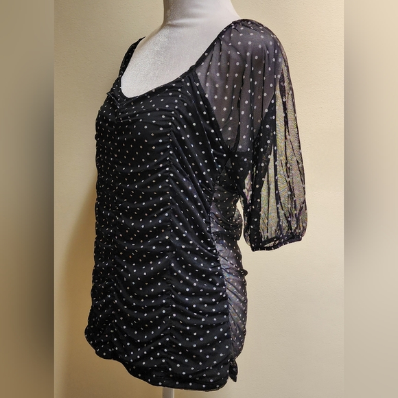 NEW Black and White Polka-dot Ruched Summer Top Size XL - Picture 2 of 6